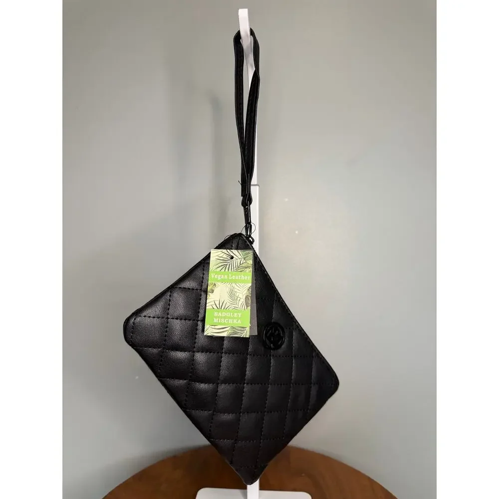 NWT Badgley Mischka Black Quilted Wristlet Wallet MSRP $39